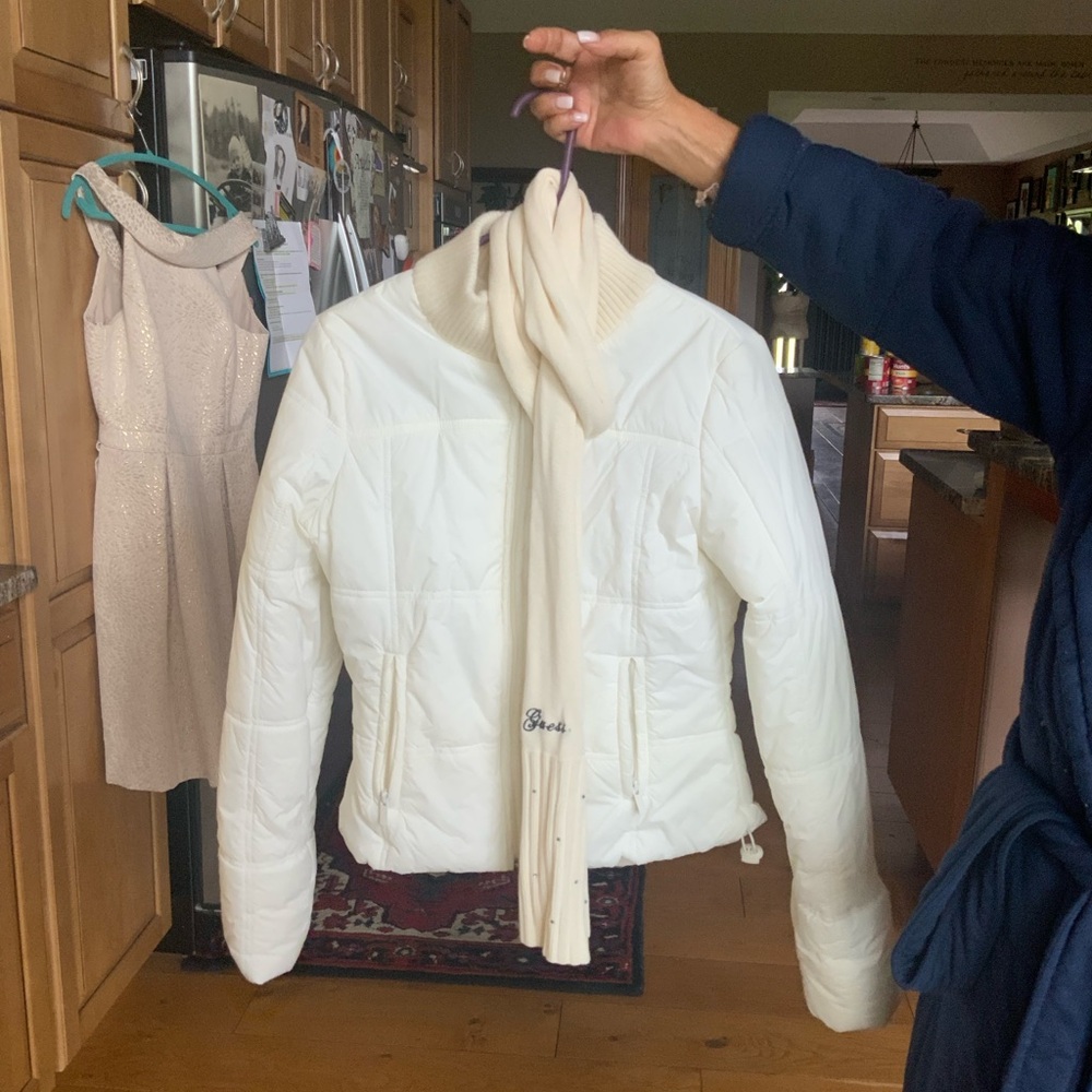 Guess White Puffer with Scarf & Beanie